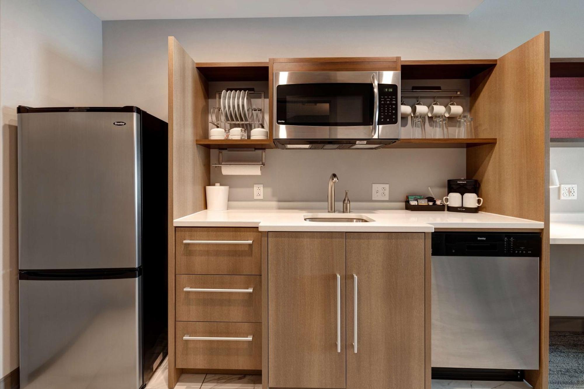 Home2 By Hilton Downtown-metrocenter 3*